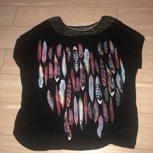 Women’s Feather Tee